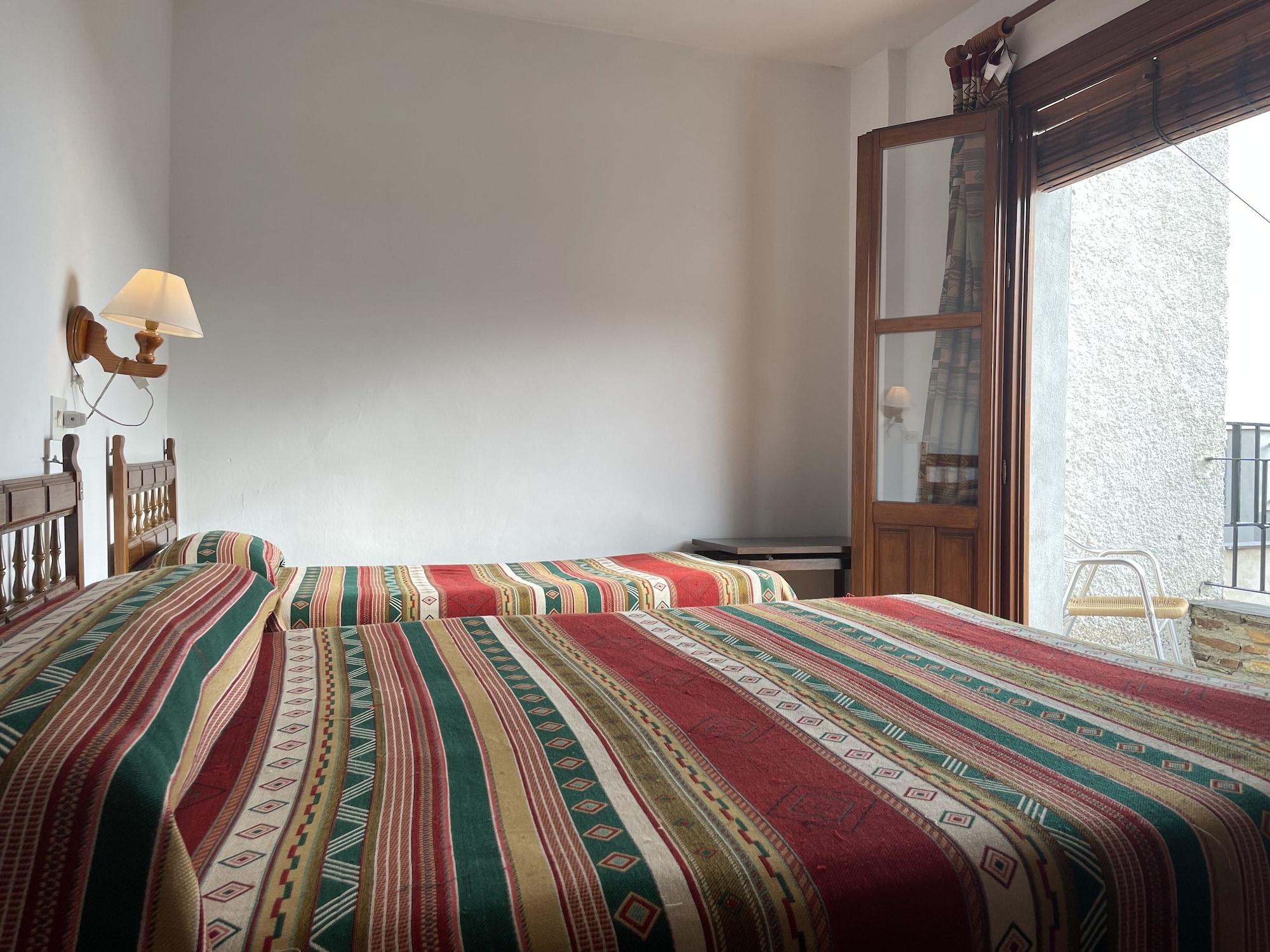 Hotel Rural Poqueira 2*