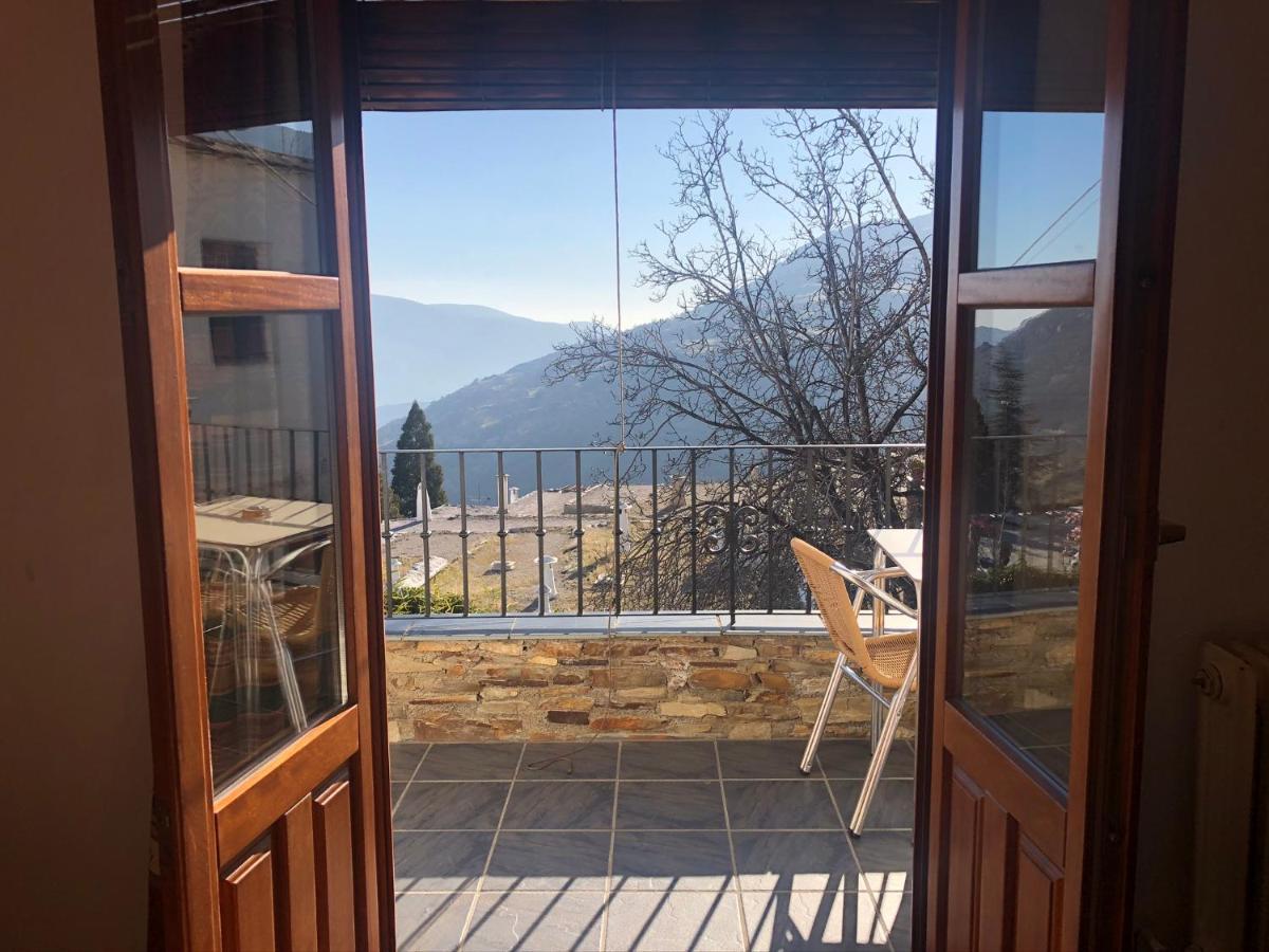 Hotel Rural Poqueira 2*